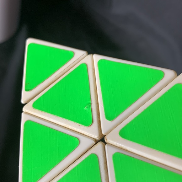 VTG 1981 Pyraminx by TOMY 3D Pyramid Triangle Puzzle Rubiks Cube brain teaser - Picture 8 of 12